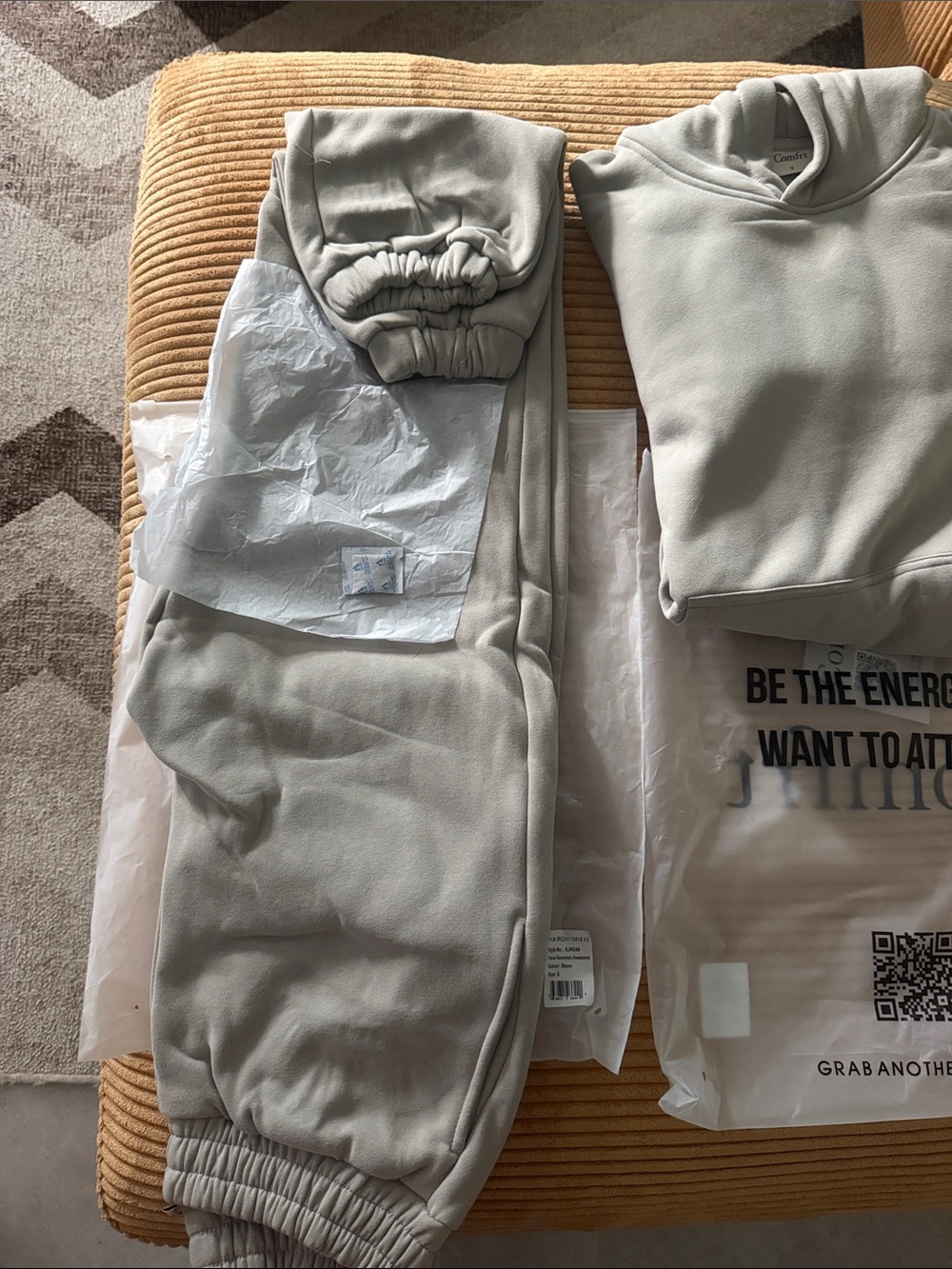 Comfrt Crewneck Sweatshirt & Joggers Set - Stone Color - Picture 5 of 6